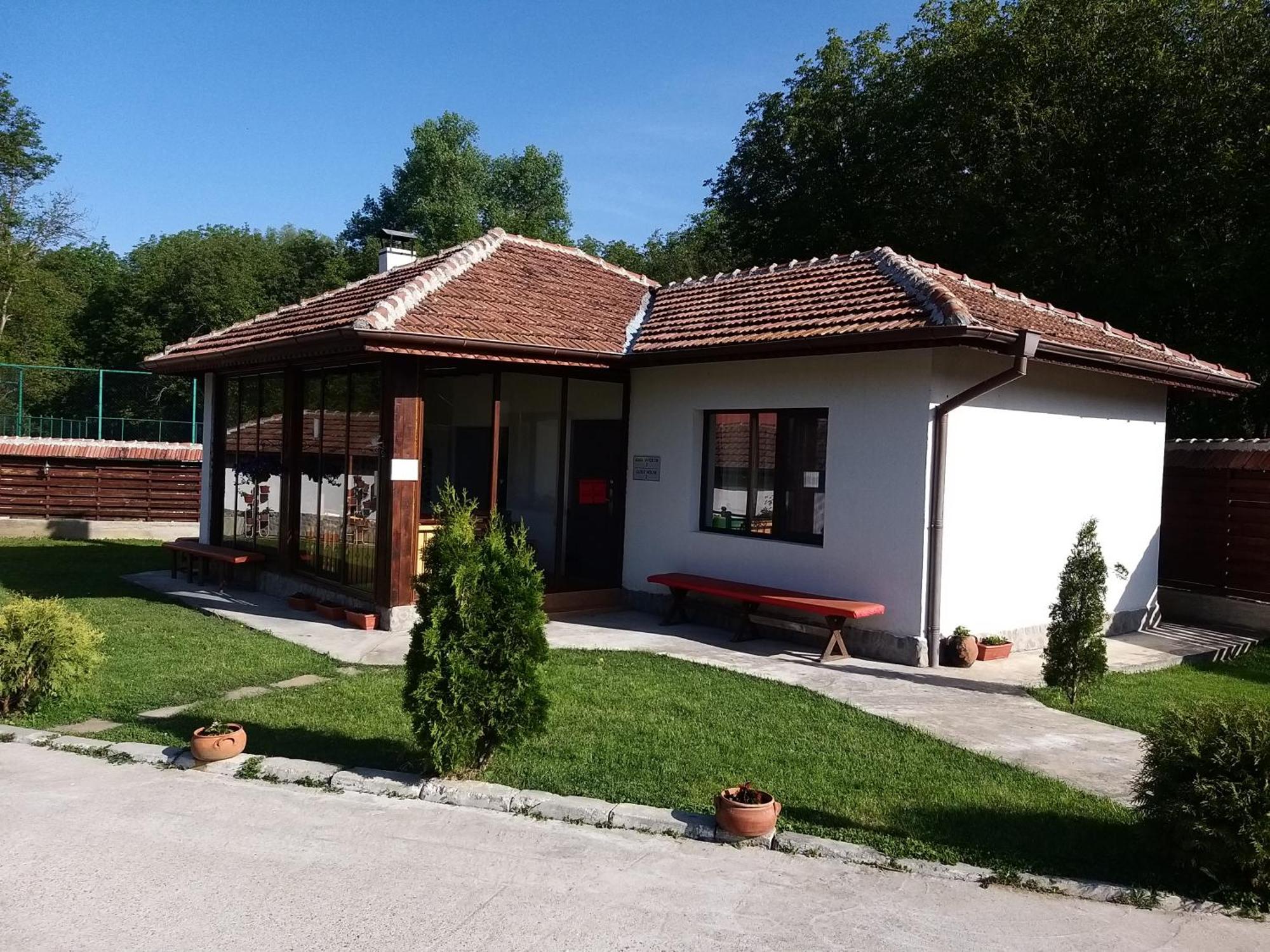 Къща За Гости "Там Край Реката " Szlivek Kültér fotó