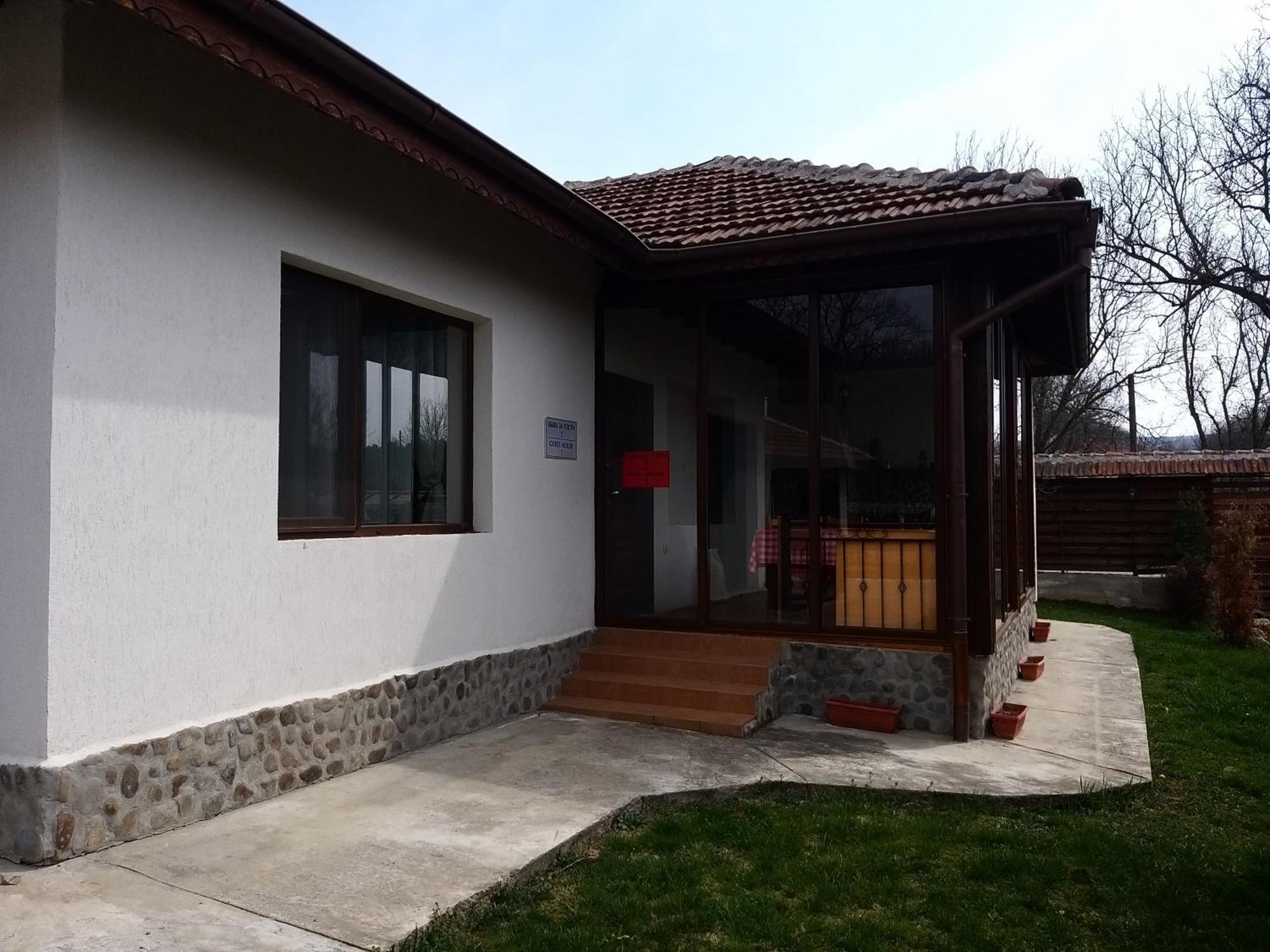 Къща За Гости "Там Край Реката " Szlivek Szoba fotó