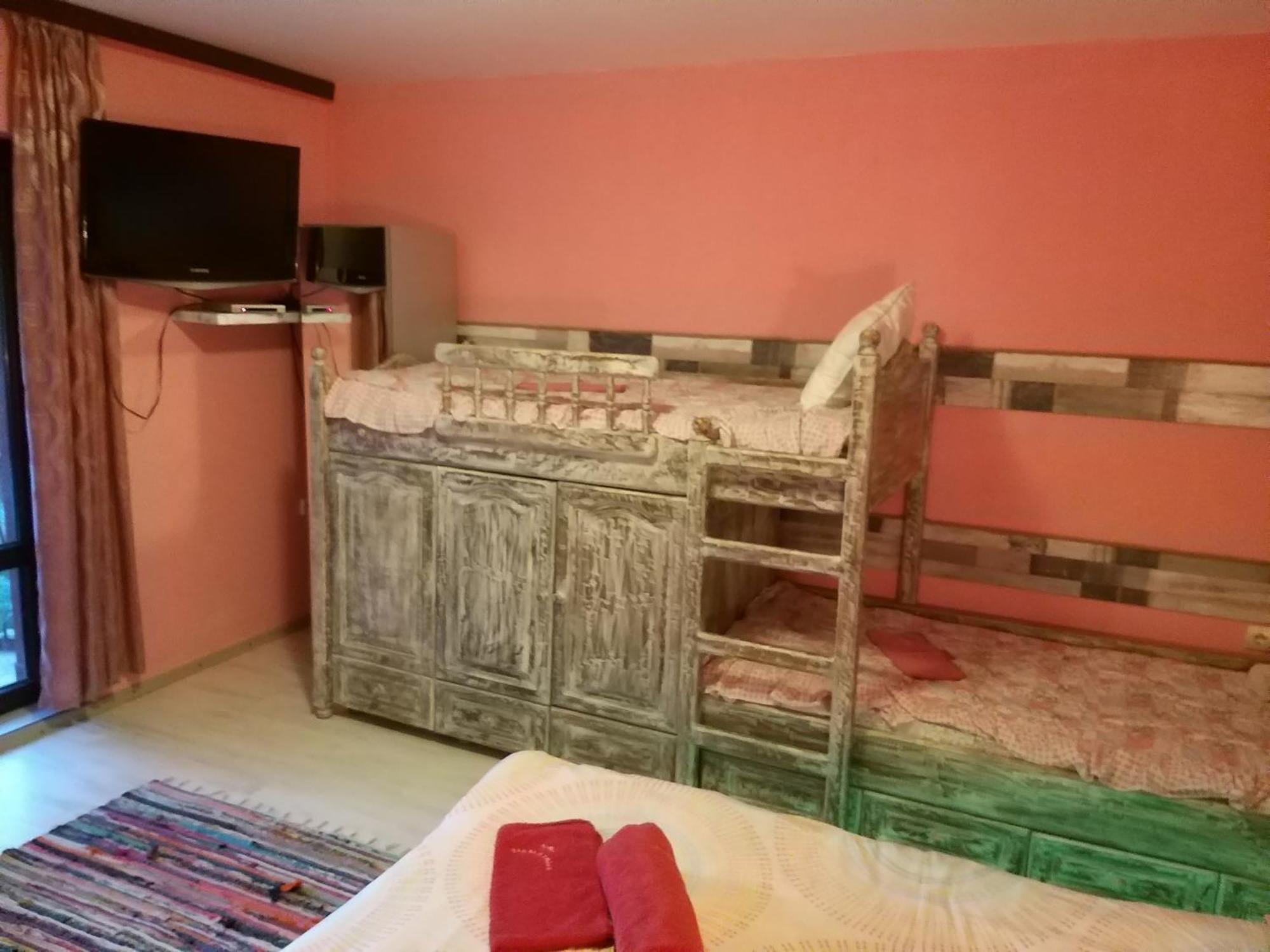 Къща За Гости "Там Край Реката " Szlivek Szoba fotó