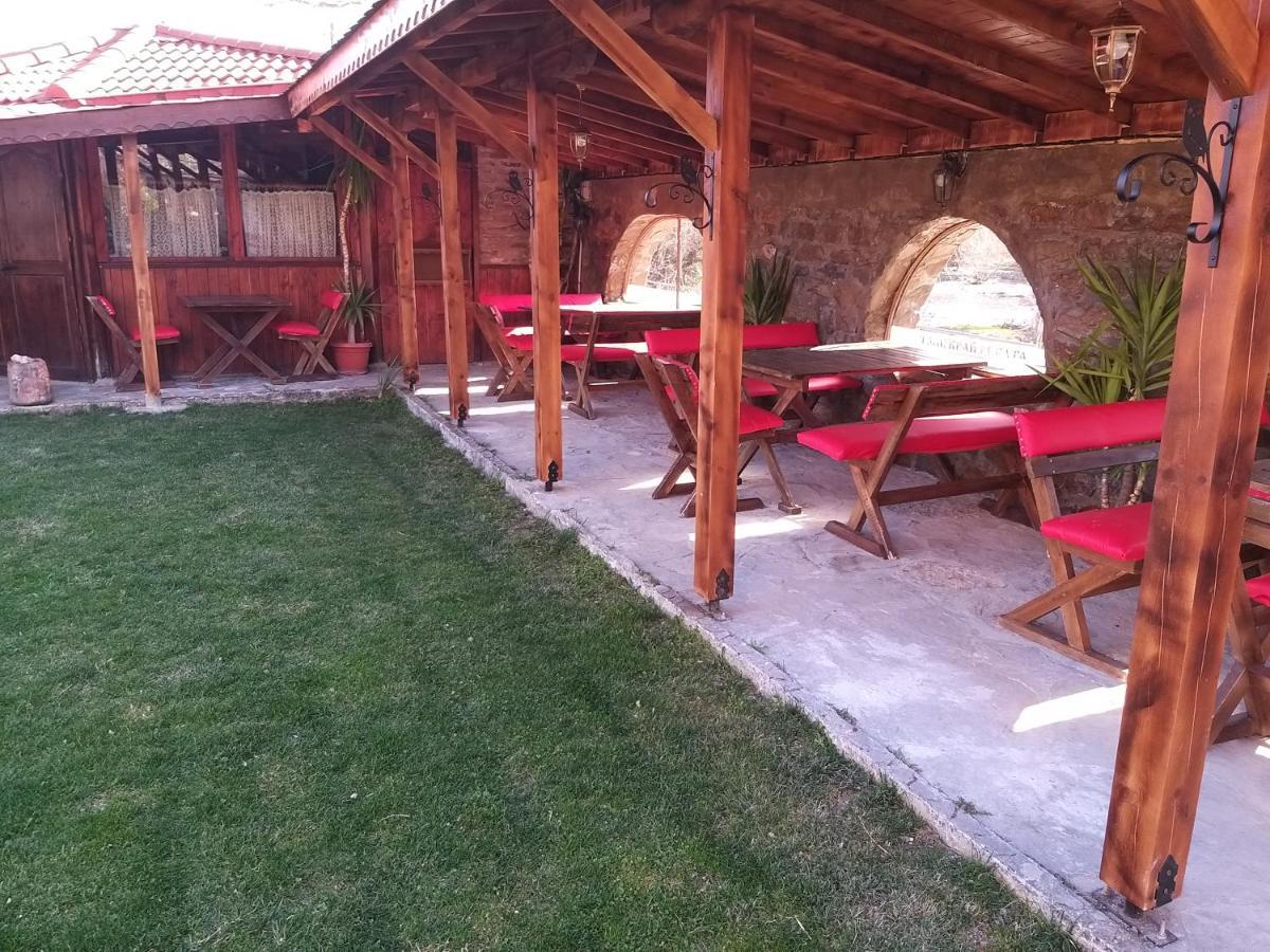 Къща За Гости "Там Край Реката " Szlivek Kültér fotó